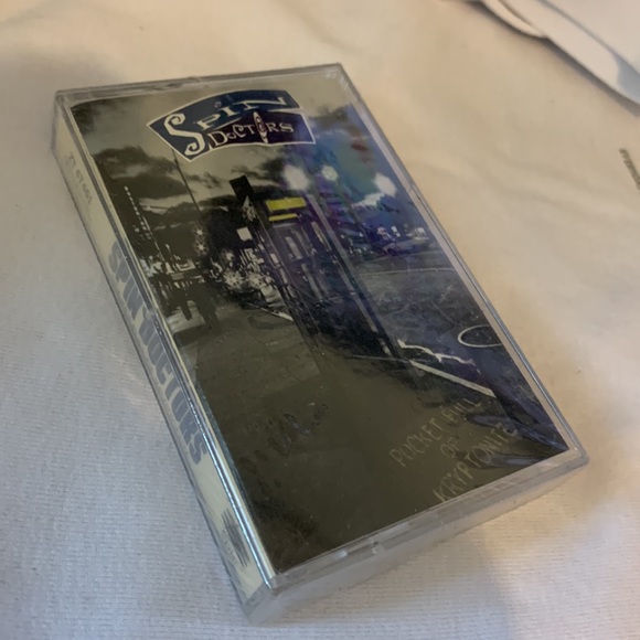 Spin Doctors pocket full of kryptonite sealed music cassette tape NOS - Picture 6 of 6